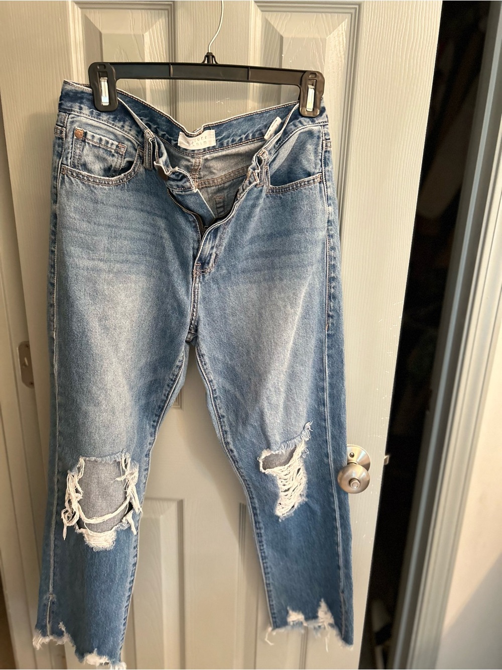 Light Blue Distressed Women’s Jeans